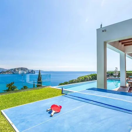 Alkyonides Wing Villa