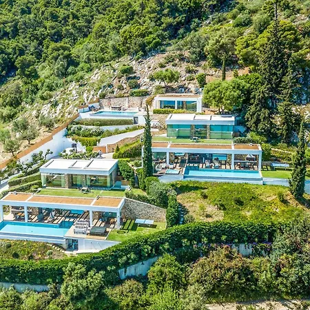 Alkyonides Wing Villa