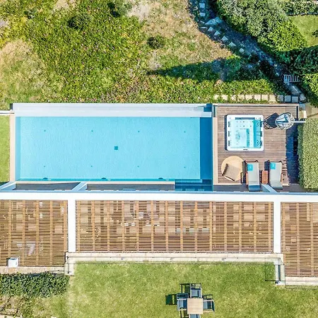 Alkyonides Wing Villa *